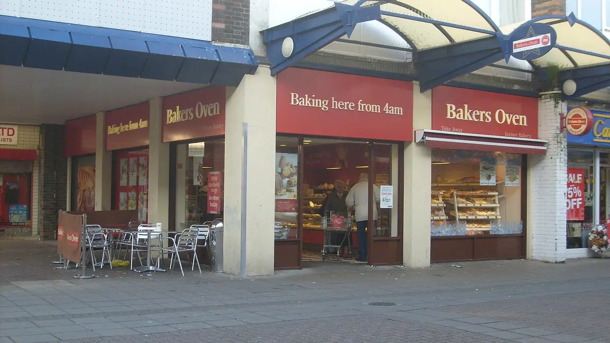 Shaws the Bakers – bakery in New Mills town centre
